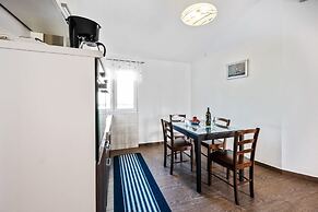 House Jakov