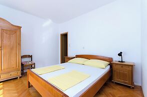 Apartments Ruza A