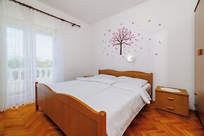 Apartments Biserka