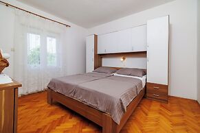 Apartments Biserka