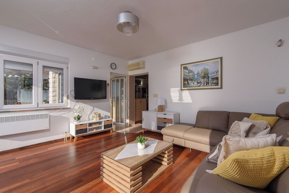 Apartment Helli