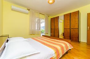 Apartment Marin