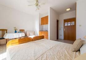 Apartments Ana-marija