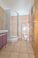 Apartment Goran