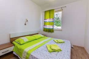 Apartment Goran