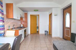 Apartment Goran