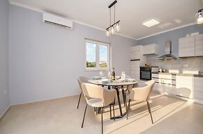 Apartments Maris