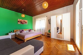 Apartments and Room Adriana