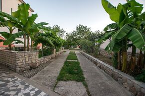 Apartments and Room Adriana