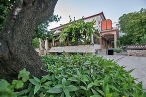 Apartments and Room Adriana