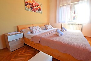 Apartments and Room Adriana