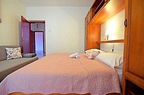 Apartments and Room Adriana