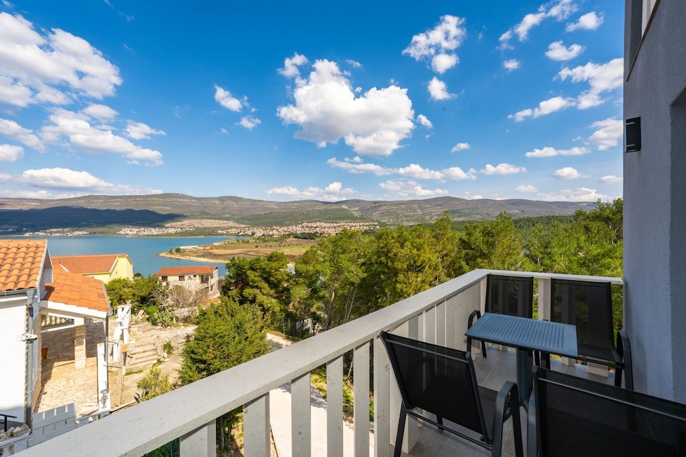 Villa Ivanovi Dvori