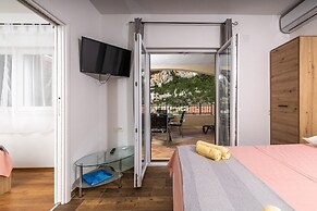 Apartments Serzane