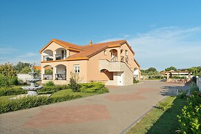 House Leonardo