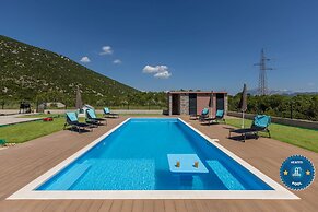 Villa Nebo