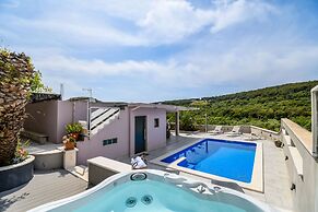Villa Fermaj