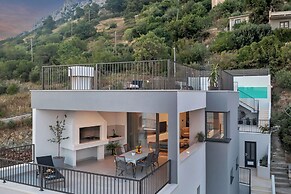 Villa Roof Pool