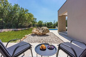 Villa Deluxe