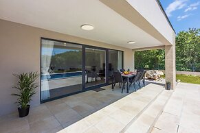 Villa Deluxe