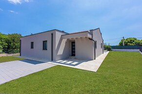 Villa Deluxe