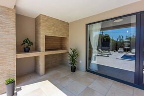 Villa Deluxe