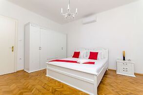 Villa Beach Location