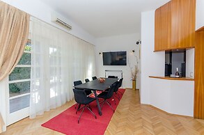 Villa Beach Location