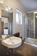 Villa Royal Blue