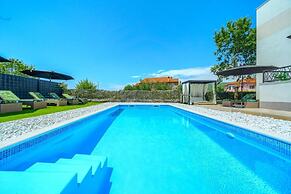 Villa Nikoma