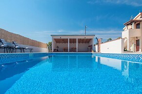Villa Marijana