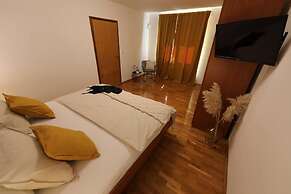 House Ivona