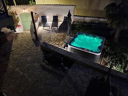 House Ivona