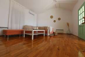 House Ivona