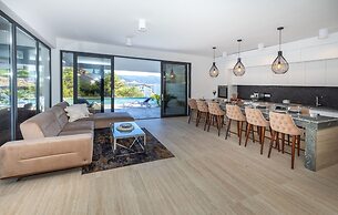 Villa Delux View