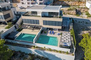 Villa Delux View