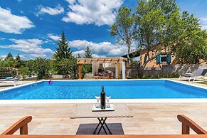Villa May