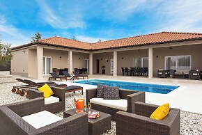 Villa Casa Kasijan