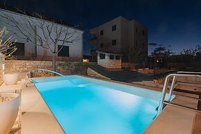 Villa V4 With Pool