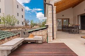 Villa V4 With Pool