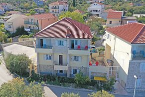 Apartments Tiho II