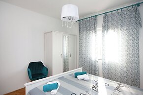 Apartments Tiho II