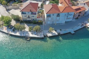 Apartments Tiho II