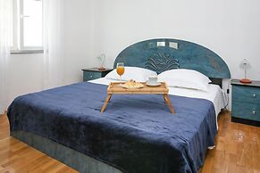 Apartments Tiho II