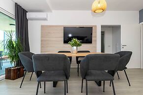 Apartment Sweet Dream Manjiga