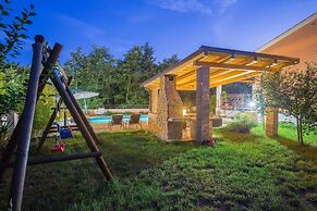 Villa Lucy