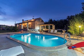 Villa Lucy