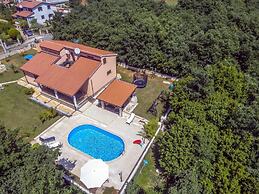 Villa Lucy