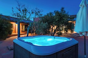 Villa Horse House