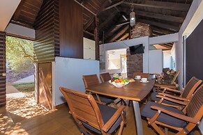 Villa Horse House